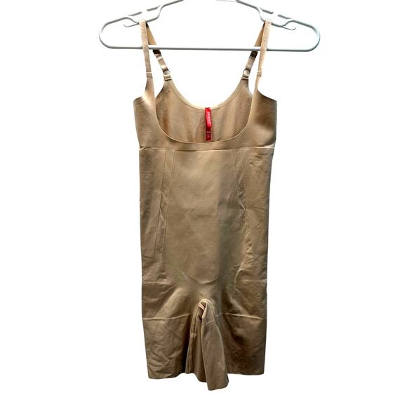 SPANX OnCore Firm Control Open-Bust Bodysuit Soft Nude Med - Picture 2 of 8